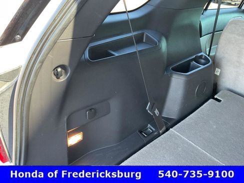Used 2015 Ford Explorer XLT w/ Equipment Group 202A FWD image 22