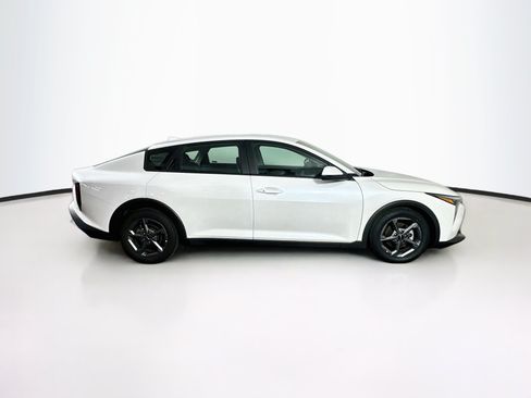Used 2025 Kia K4 FWD image 10
