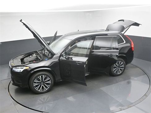 Used 2022 Volvo XC90 T6 Momentum image 53