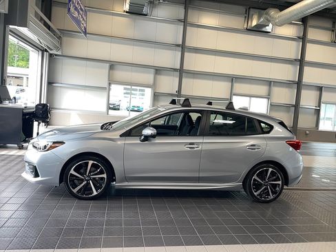 Used 2023 Subaru Impreza 2.0i Sport image 4