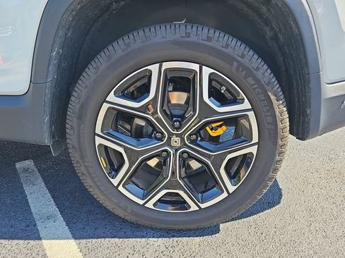 Used 2022 Rivian R1T Adventure AWD/4WD image 9