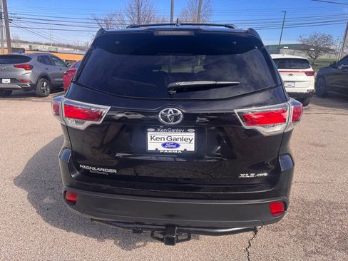 Used 2016 Toyota Highlander XLE image 4
