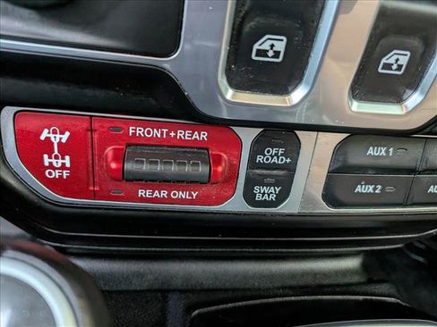 Used 2021 Jeep Wrangler Rubicon AWD/4WD image 40
