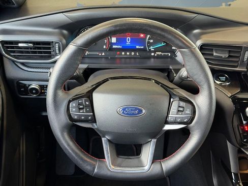 Certified 2023 Ford Explorer ST-Line AWD/4WD image 16