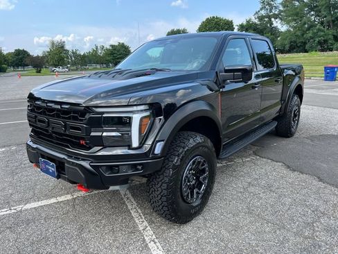 Used 2026 Ford F150 Raptor w/ Equipment Group 803A Raptor R AWD/4WD image 5