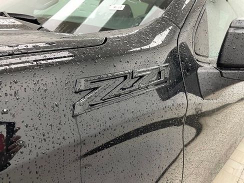 New 2026 Chevrolet Silverado 1500 Custom Trail Boss w/ Midnight Edition AWD/4WD image 19