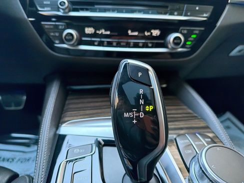 Used 2018 BMW 540i xDrive w/ M Sport Package AWD/4WD image 23