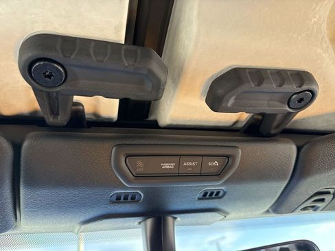 Used 2022 Jeep Gladiator Mojave w/ Trailer Tow Package image 16