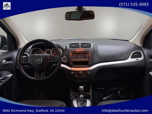 Used 2019 Dodge Journey SE w/ Blacktop Package FWD image 29