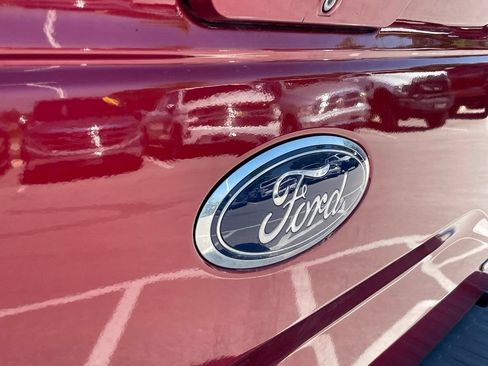 Used 2015 Ford F150 Lariat AWD/4WD image 9