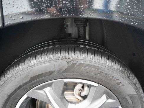 Used 2024 Honda HR-V EX-L image 30