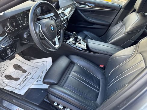 Used 2018 BMW 530i xDrive image 10