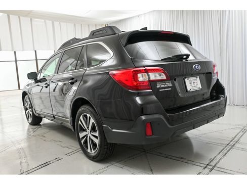 Used 2019 Subaru Outback 2.5i Limited AWD/4WD image 5