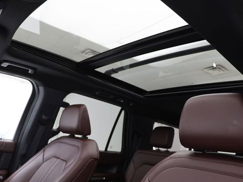 Used 2024 Ford Expedition Max Limited image 18