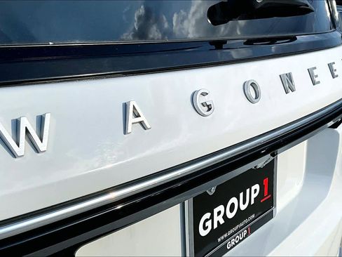 Used 2024 Jeep Wagoneer L Series II w/ Flexible Seating Group image 26