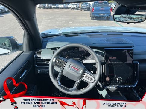 New 2026 GMC Acadia AT4 w/ Luxury Package image 14