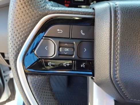 Used 2025 Toyota Tundra Platinum AWD/4WD image 30