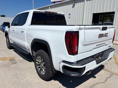 Used 2021 GMC Sierra 1500 AT4 w/ AT4 Premium Package image 3