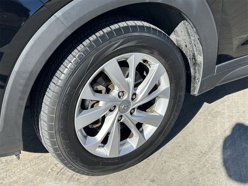 Used 2019 Hyundai Tucson SE image 9