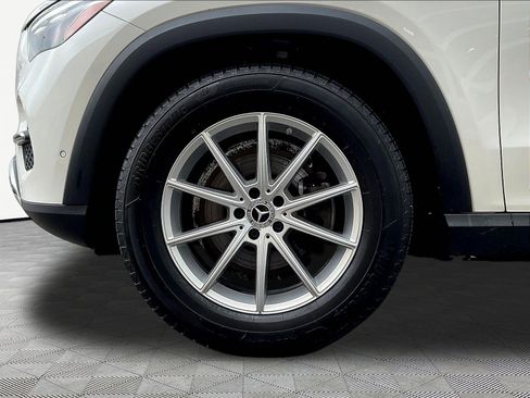 Used 2024 Mercedes-Benz GLE 350 4MATIC image 34