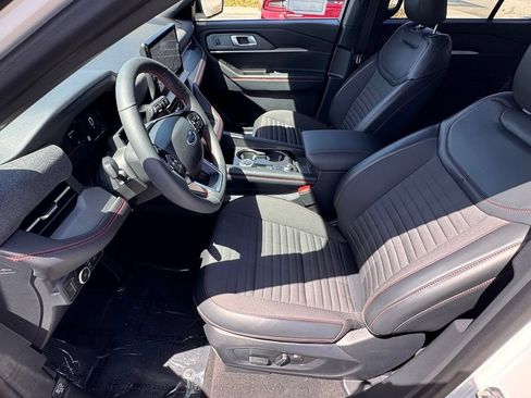 Used 2026 Ford Explorer ST-Line RWD image 18