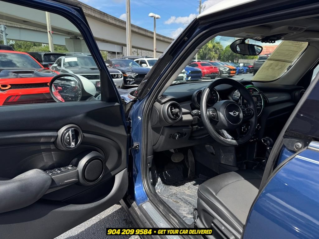 Used 2015 MINI Cooper 4-Door Hardtop FWD image 18