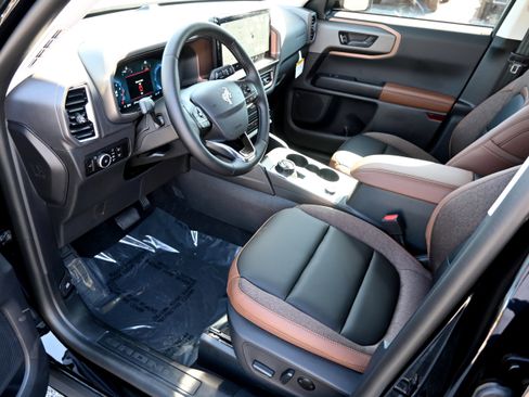 New 2025 Ford Bronco Sport Outer Banks image 15