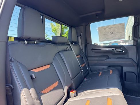New 2026 GMC Sierra 1500 AT4 w/ AT4 Premium Package AWD/4WD image 30