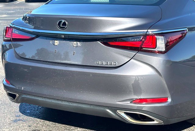 Used 2021 Lexus ES 350 Ultra Luxury w/ Accessory Package FWD image 14