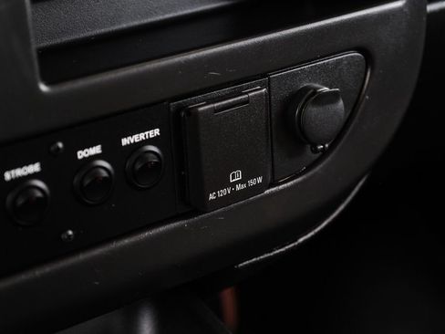 Used 2017 Chevrolet Express 2500 RWD image 24