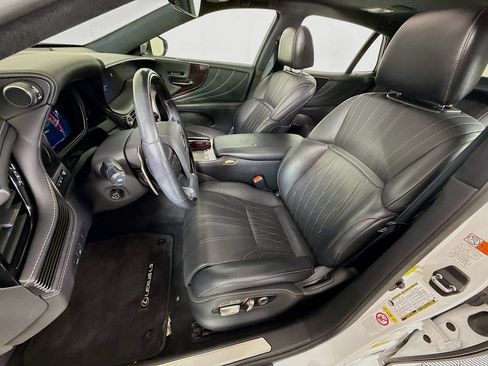 Used 2019 Lexus LS 500 RWD image 21
