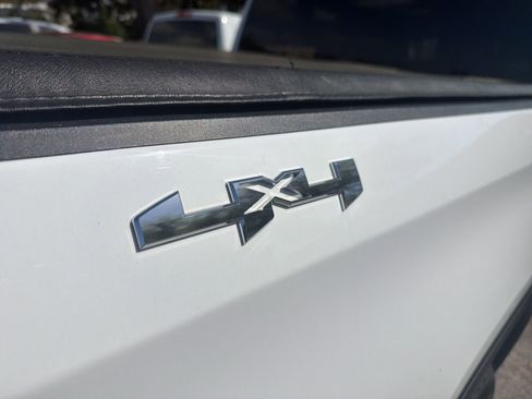 Used 2020 GMC Sierra 1500 SLE w/ SLE Value Package image 20