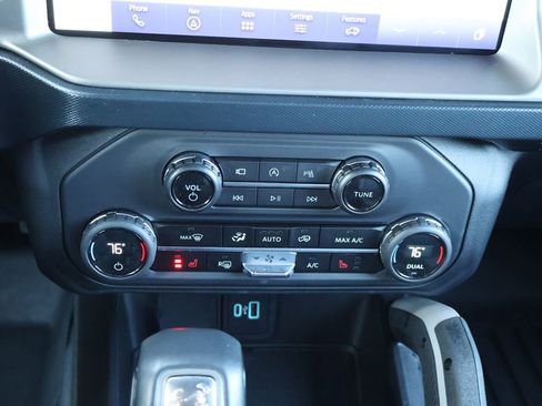 Used 2023 Ford Bronco Outer Banks image 30