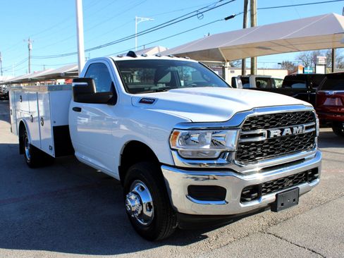 Used 2024 RAM 3500 Tradesman image 4