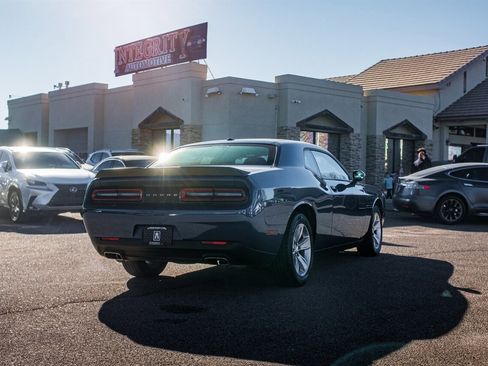 Used 2023 Dodge Challenger SXT image 7