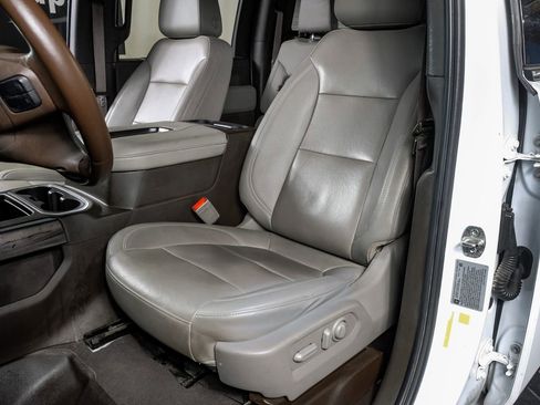 Used 2021 Chevrolet Silverado 2500 LTZ w/ LTZ Texas Edition image 30