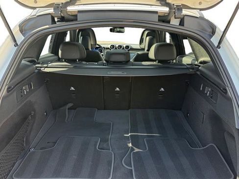 Used 2025 Mercedes-Benz GLC 300 image 19