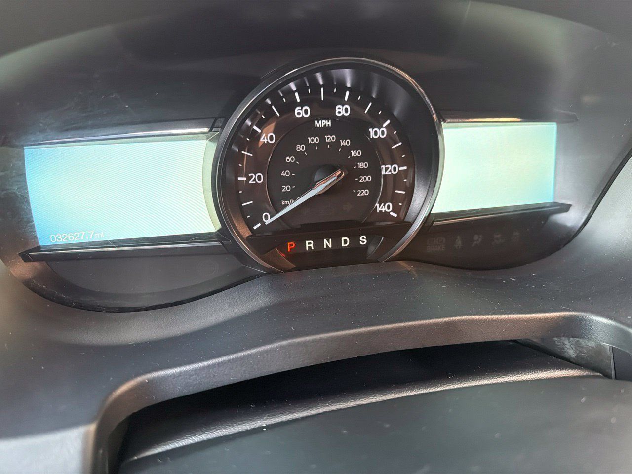 Used 2019 Ford Explorer XLT w/ Equipment Group 201A AWD/4WD image 6