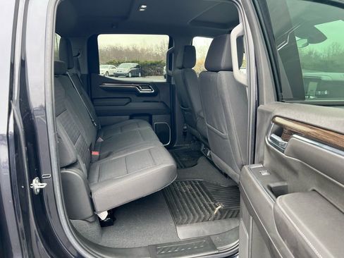 Used 2022 Chevrolet Silverado 1500 LT image 11