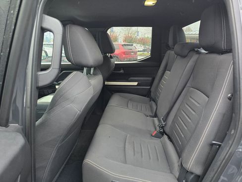 Used 2024 Toyota Tacoma TRD Off-Road image 9