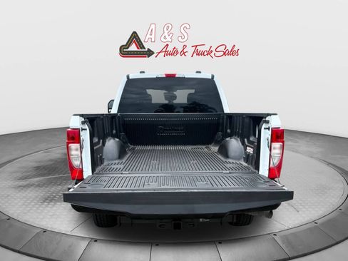 Used 2022 Ford F250 XL w/ Power Equipment Group AWD/4WD image 16
