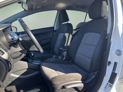 Used 2016 Kia Forte EX image 18
