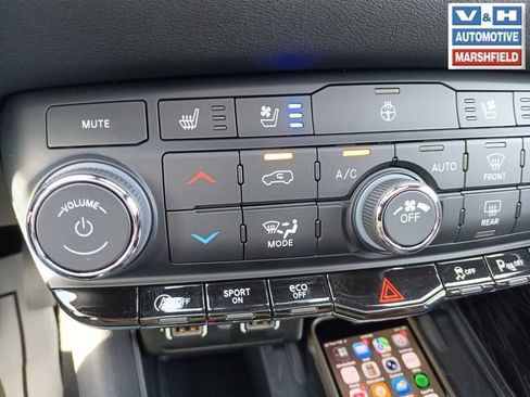 Used 2024 Dodge Durango Citadel AWD/4WD image 11