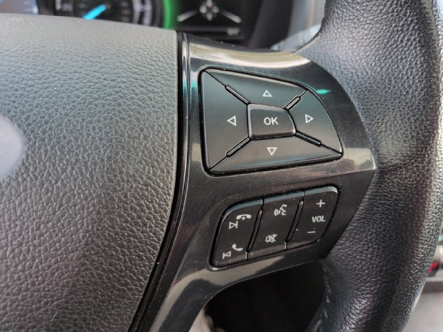 Used 2017 Ford Explorer XLT w/ Equipment Group 202A AWD/4WD image 34