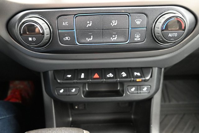 Used 2019 Chevrolet Colorado Z71 AWD/4WD image 31