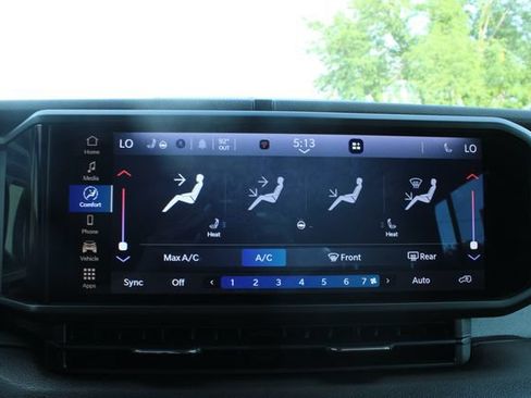 Used 2025 Jeep Wrangler Unlimited Sport AWD/4WD image 18