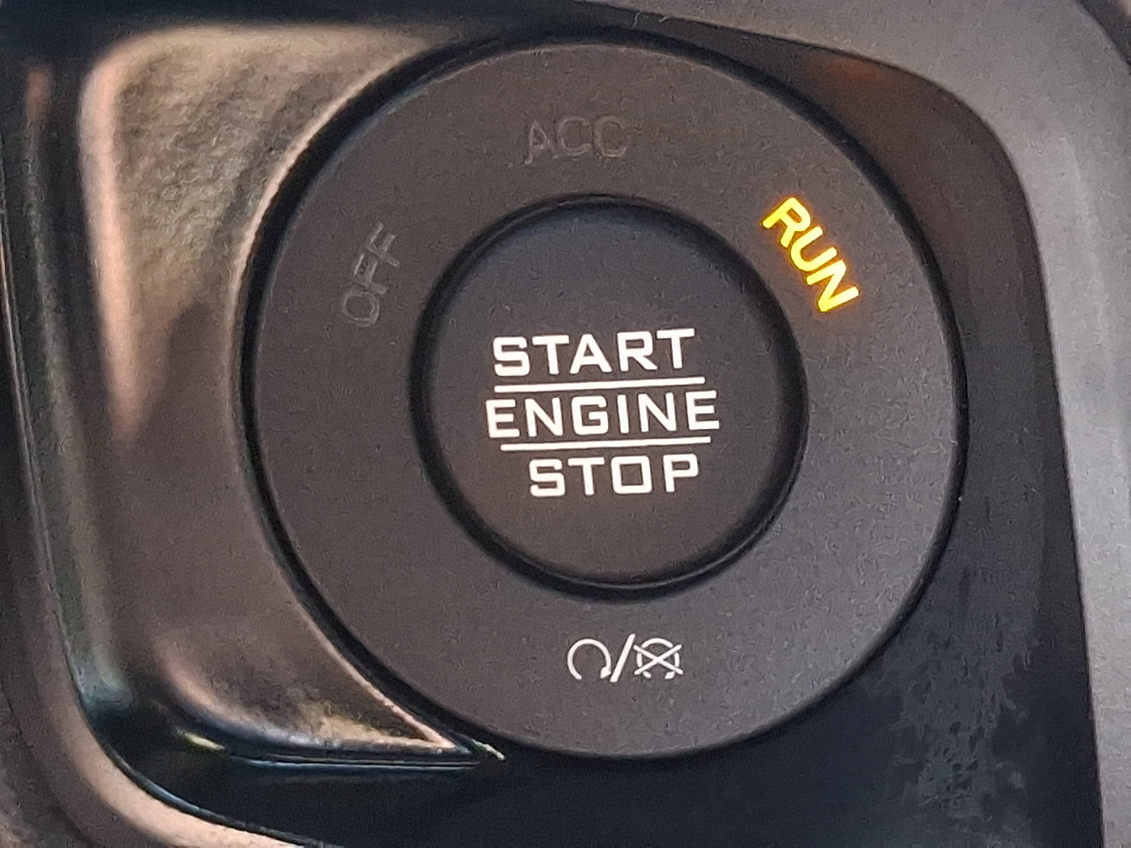 Used 2025 Jeep Wrangler Unlimited Sahara AWD/4WD image 24