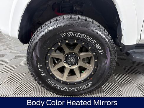 Used 2020 Toyota 4Runner Venture AWD/4WD image 10