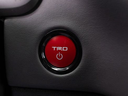 New 2025 Toyota Tundra Platinum w/ TRD Off-Road Package image 29