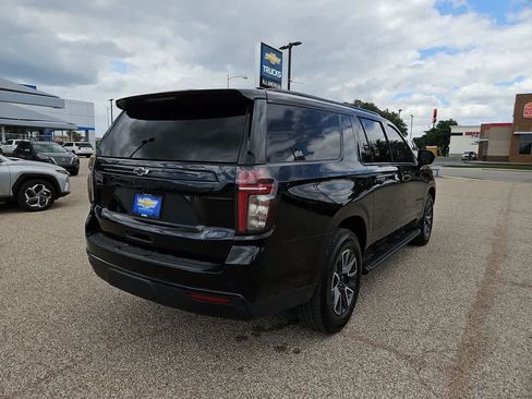 Used 2023 Chevrolet Suburban Z71 AWD/4WD image 8